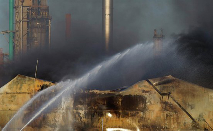 Azərbaycanda fabrik yandı