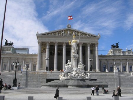 Avstriya qondarma “erməni soyqırımı”nı tanıdı