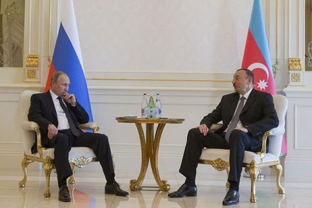 İlham Əliyevlə Vladimir Putin arasında danışıqlar başladı