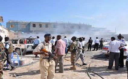 Somalidə otel qarşısında partlayış