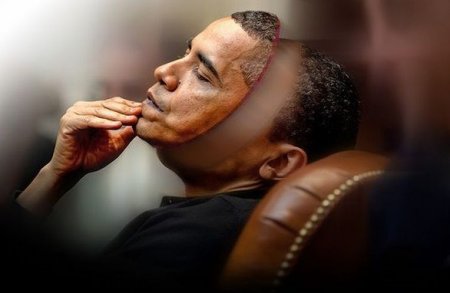 Obamanın maskasında oğurluq edən şəxslər tutuldu