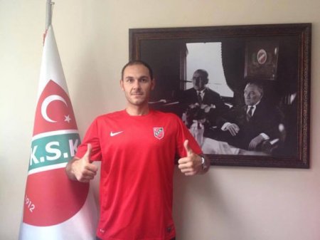 Kamran Ağayev Türkiyə çempionatında 2 qol buraxdı