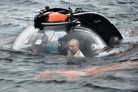 Putin Qara dənizin dibinə düşdü