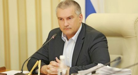 Aksyonovdan Poroşenkoya: “Krımı unut”