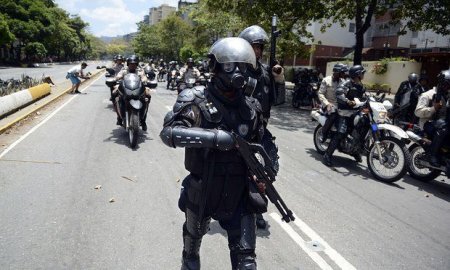 Venesuelada polis bölməsinə hücum: Ölən və yaralananlar var