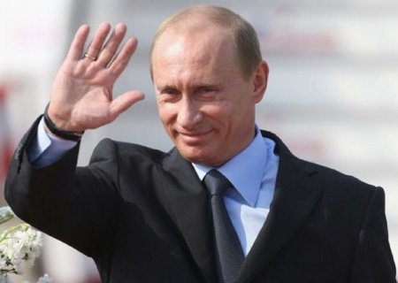Sorğu: Rusiyalılar Putinin 2018-ci ildə yenidən seçilməsinin tərəfdarıdırlar