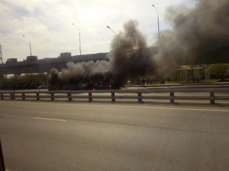 “İnter”in futbolçularını aparan avtobus yandı