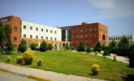 Qafqaz Universitetində 20 nəfər işdən çıxarıldı