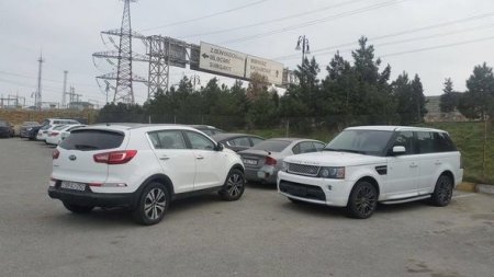 Yol polisi bahalı avtomobilləri cərimə meydançasına saldı