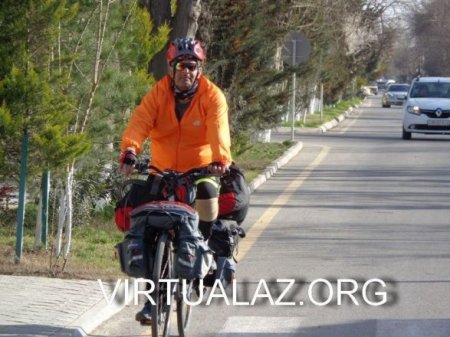 Tehrandan velosipedlə Bakıya Novruz bayramına