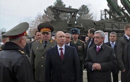 Rusiya müasir silahlar almaq üçün Ermənistana 100 milyon dollar kredit verəcək