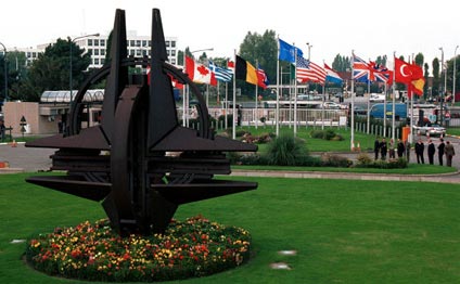 NATO Tiflisi hədəfə alıb