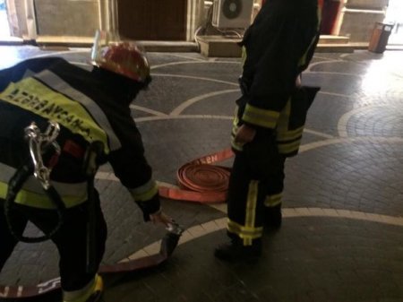 “Tarqovı”dakı məşhur kafenin binasında yanğın