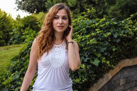 Azərbaycanlı aktrisa: "Açıq-saçıqlıqdan heç əsər-əlamət yoxdur..."