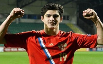 Azərbaycanlı futbolçu Rusiya millisində iki qol vurdu