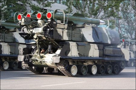 Tanklar, zenit raketləri və helikopterlər: ordumuz nə ilə silahlanır