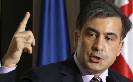 Saakaşvili ölkəni bir-birinə vurdu