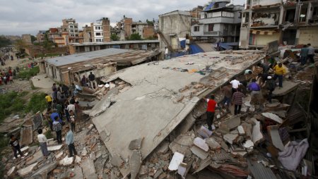 Nepalda ölü sayı 4000 oldu