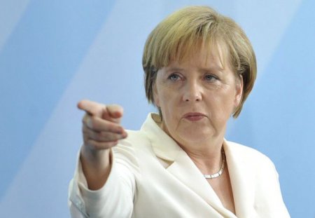 Angela Merkel: Biz terrorizmdən güclüyük