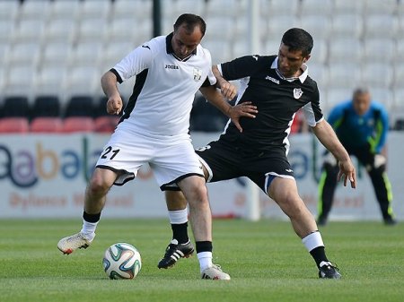 "Qarabağ"la "Neftçi" heç-heçə etdi