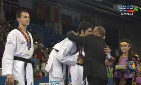 Taekvondoçumuza qızıl medalı İlham Əliyev təqdim etdi