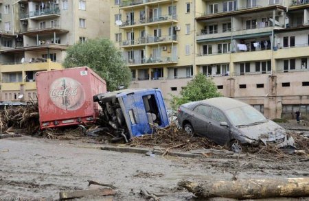 Tbilisidə daşqın nəticəsində 457 nəfər zərər çəkib