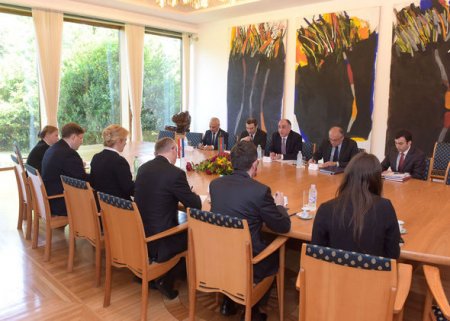 Elmar Məmmədyarov Xorvatiya prezidenti ilə görüşdü