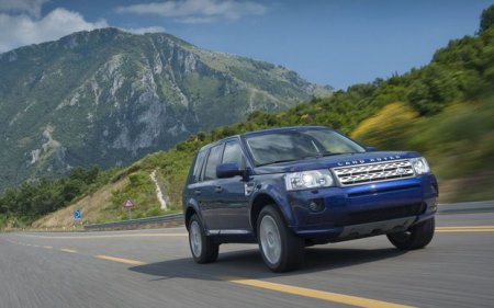“Land Rover” 65 min avtomobilini geri çağırır