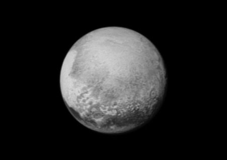 Plutonun unikal şəkilləri