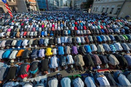 Moskvada müsəlmanlar Ramazan bayramını qeyd edirlər
