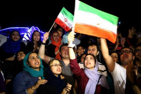 İranda 200 müəllim həbs edildi