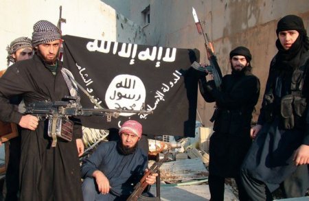 İŞİD 200 yerli sakini girov götürdü