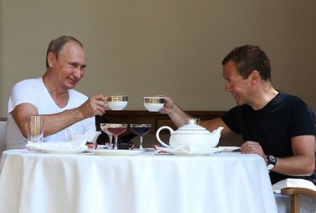 Putin və Medvedev birgə məşq etdilər