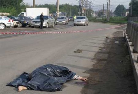 Bakıda ana və azyaşlı oğlunu avtomobil vurdu: Ölən var