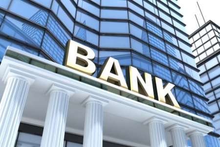 Azərbaycan bankları kreditləşməni dayandırır