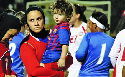 İranlı qadın futbolçu ərini dinləmədi