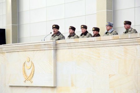 Zakir Həsənov generalları və komandirləri poliqona topladı