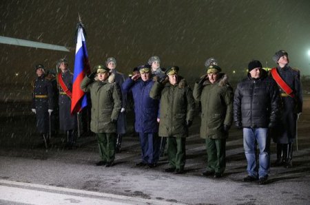Su-24 təyyarəsinin komandirinin cəsədi Moskvaya gətirildi