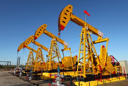 Azərbaycan neftinin qiyməti 52 dolları ötdü