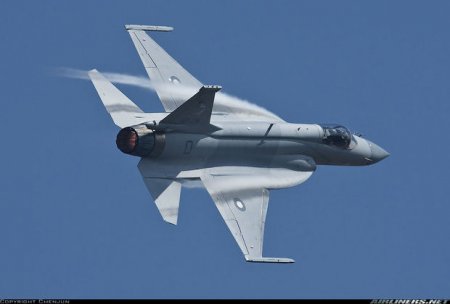 Pakistan prezidenti: Azərbaycan JF-17 Thunder qırıcıları alacaq