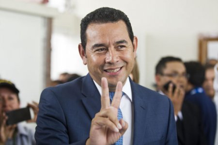 Məzhəkəçi-aktyor Qvatemalanın prezidenti oldu