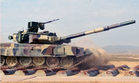 Azərbaycan ordusunda tank yarışları keçirilir