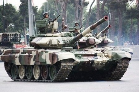 “Uçan” T-90CA və T-72 “Aslan” – Azərbaycanın zərbə qüvvəsi