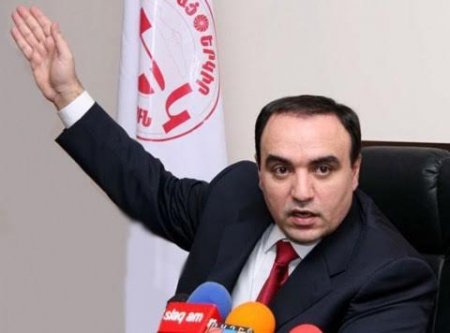 Erməni siyasətçi: “Azərbaycan Qarabağı tamamilə alacaq, Ermənistan yox olacaq”