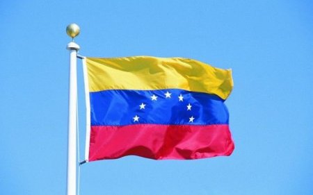 Venesuela ABŞ-ı dövlət çevirilişinə cəhddə ittiham etdi