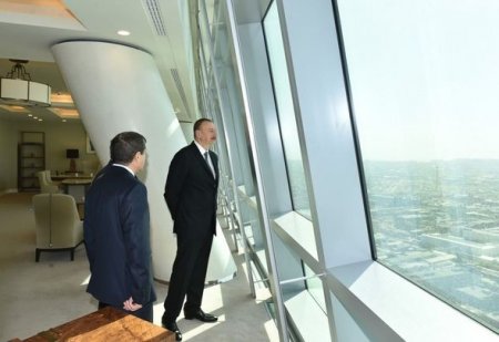 İlham Əliyev SOCAR-ın yeni inzibati binasının açılışında