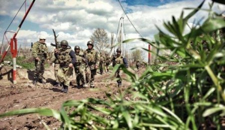 Azərbaycan ordusu yeni və dağıdıcı hücum taktikasını məşq edir