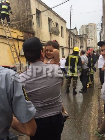 Bakı polisindən qəhrəmanlıq nümunəsi