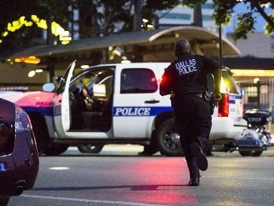 ABŞ-da iğtişaşlar: Beş polis ölüb