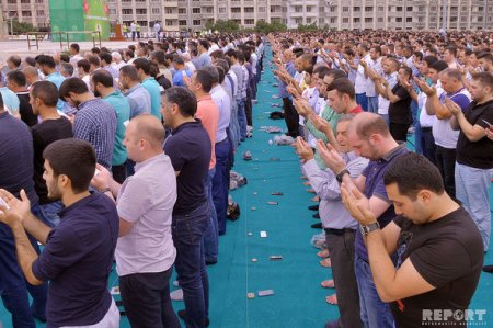 Bakıda bayram namazı